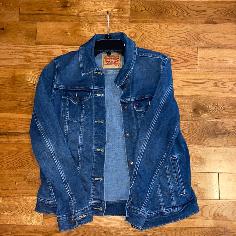 Levi classic denim jean jacket